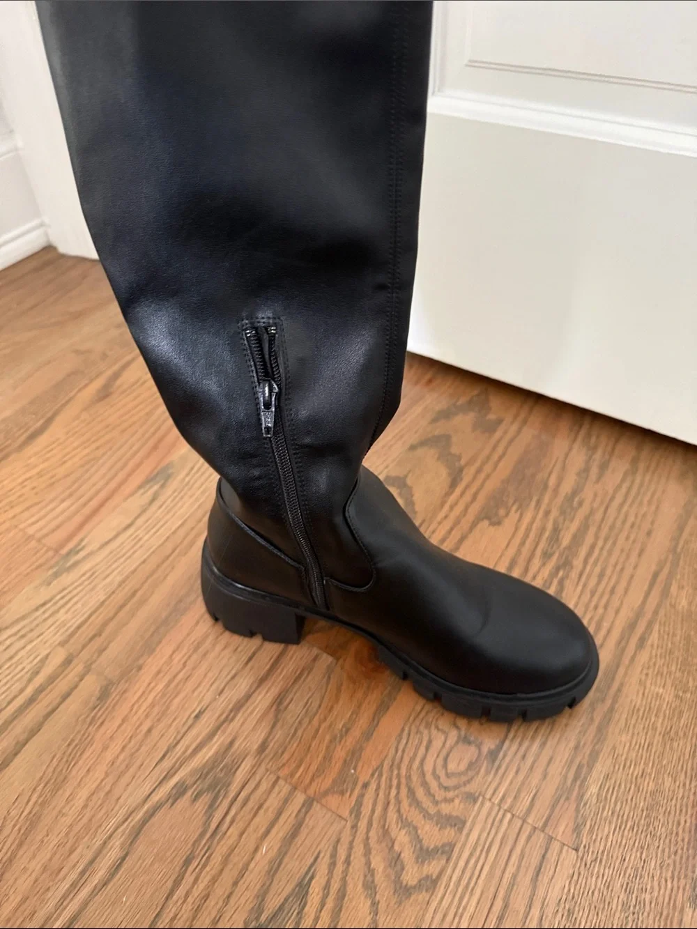 Steve Madden sleek knee